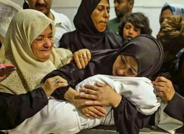 مادر فلسطینی، نگران دریده شدن اجساد فرزندانش+ فیلم