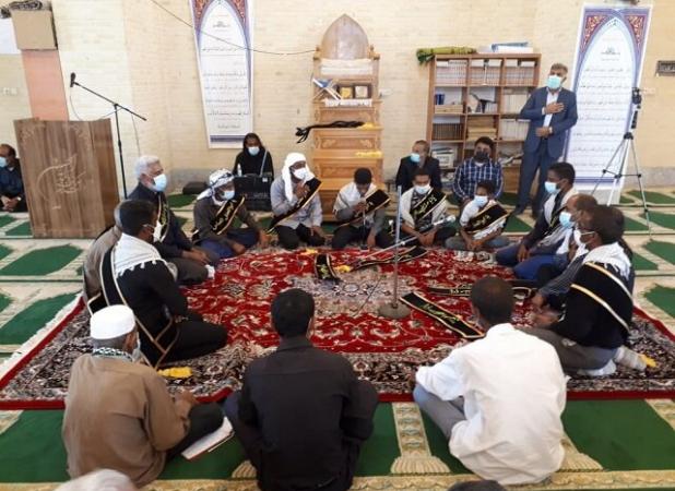 برگزاری آیین سنتی نوحه نشسته در حسینیه غضنفری