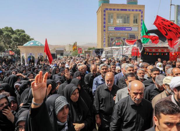مراسم تشییع شهیدان «حیدری و ضرغامی پرست»در زنجان