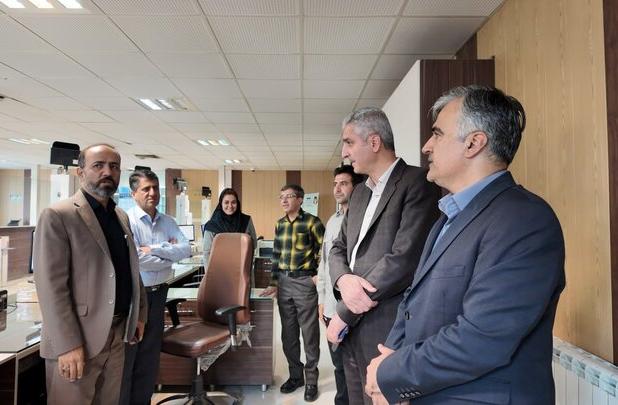 نوسازی تجهیزات و توسعه خدمات نوین هویتی در ثبت احوال سنندج ضروری است