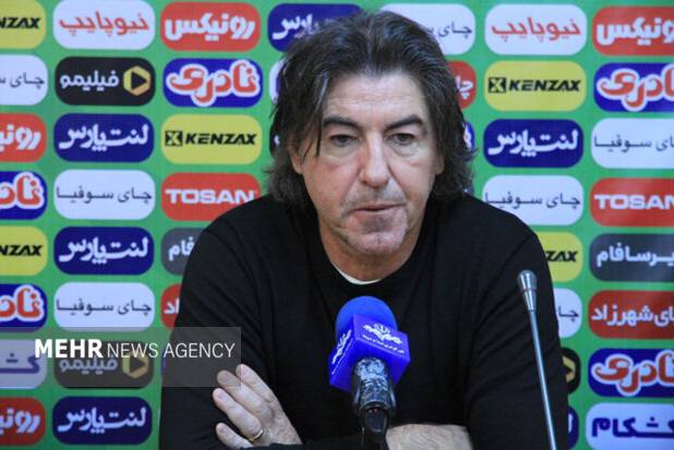 مدیریت باید در مورد اندونگ پاسخ دهد/ دوست دارم در استقلال بمانم