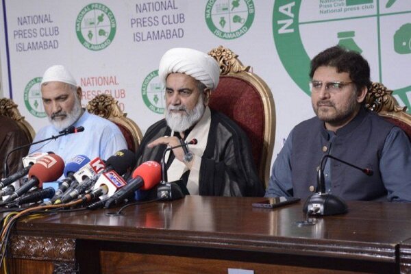 نماینده مجلس پاکستان: آیت‌الله خامنه‌ای رهبر سیاسی و مرجع تقلید ماست