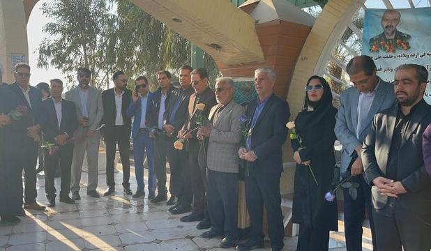 عطر احترام در روز مجلس با یاد بزرگان در جیرفت و عنبرآباد