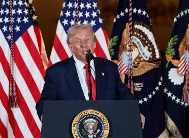 کاهش میزان محبوبیت ترامپ در زمان تعطیلی دولت آمریکا