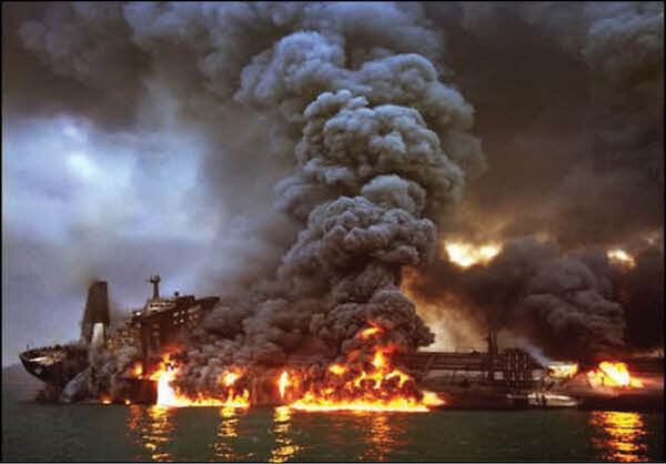 مروری بر یک واقعه تاریخی؛ «جنگ نفتکش‌ها» نبردی که از خارگ آغاز شد