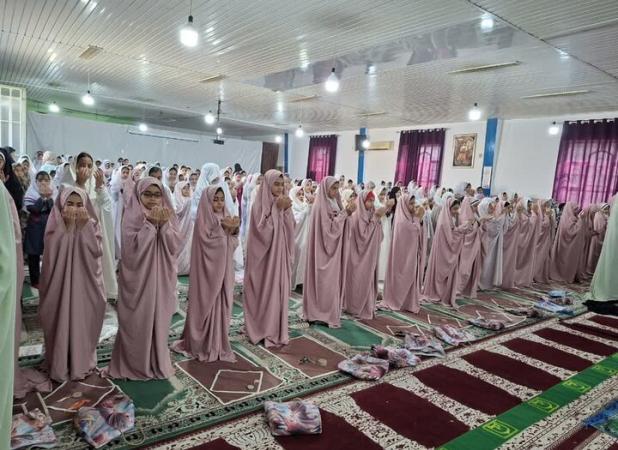 اقامه نماز جماعت در مدارس تقویت‌کننده وحدت و معنویت دانش‌آموزان است