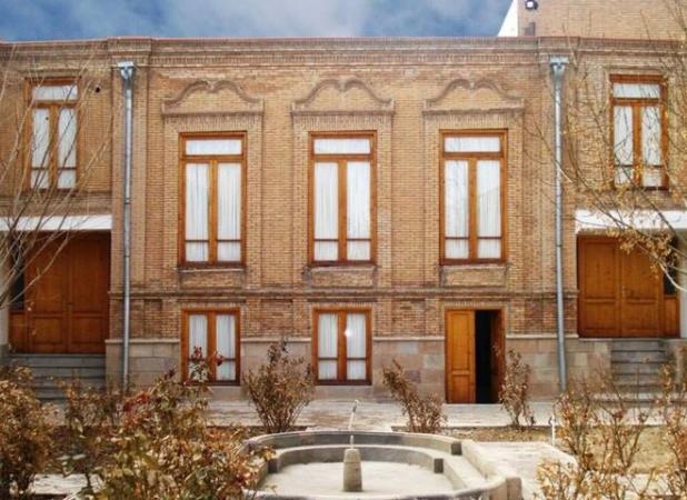 سفری مجازی به خانه تاریخی صلح جو در تبریز