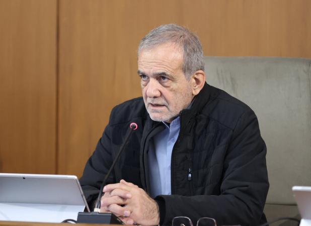 ابراز تأسف پزشکیان از سانحه سقوط هواپیمای مسافربری جمهوری آذربایجان