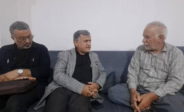 دیدار دبیرکل موتلفه با خانواده شهید عجمیان