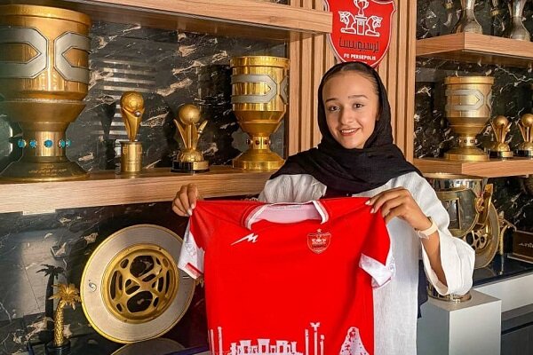پرسپولیس مهاجم تیم فوتبال جوانان را به خدمت گرفت