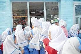 آغاز توزیع شیر و غربالگری چاقی در مدارس ابتدایی / نظارت بر بوفه‌ها تشدید می‌شود