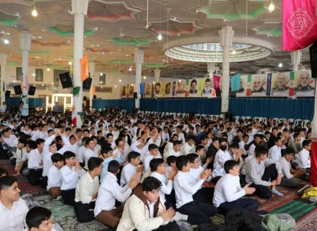 برگزاری جشن تکلیف ۵ هزار نفری دانش‌آموزان تربت‌جام