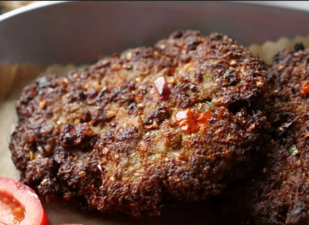 طعم وسوسه‌کننده کباب عروک عراقی که باید امتحانش کنید