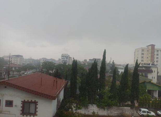 آغاز بارندگی شدید رگباری در غرب مازندران