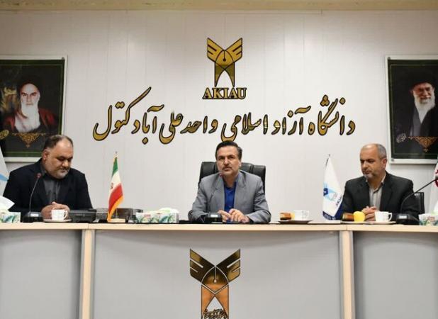 دانشگاهیان و نخبگان درانتخابات پیش‌رو نقش تعیین‌کننده ای بر عهده دارند