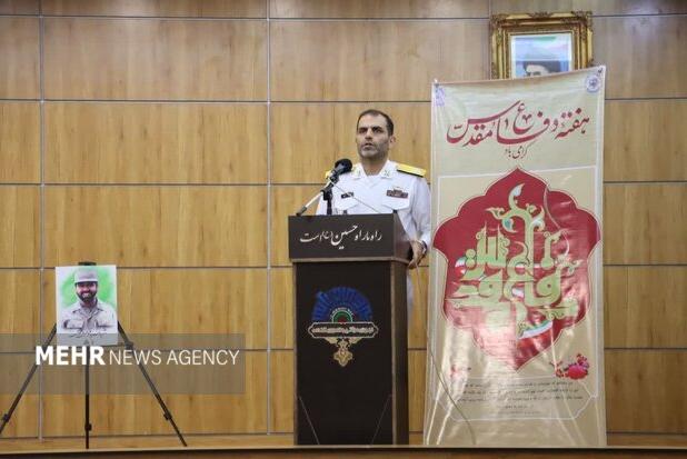 دریادار لشنی: ترور و تهدید دشمنان مانع حرکت انقلاب نخواهد شد