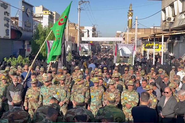 آغاز مراسم تشییع ۸ شهید گمنام دفاع مقدس در اهواز
