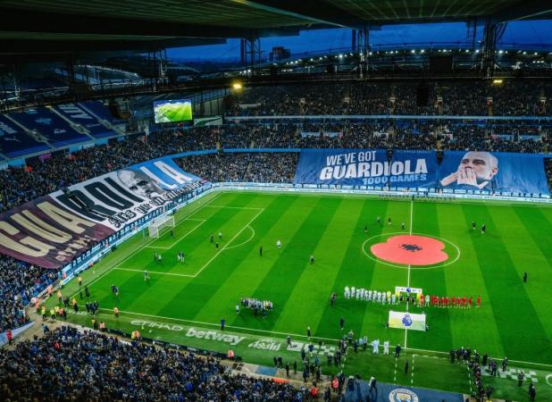 سنگ تمام هواداران سیتی برای هزارمین بازی گواردیولا