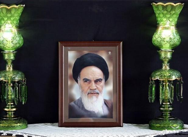امام خمینی (ره) عزت و کرامت را به مردم ایران بازگرداند