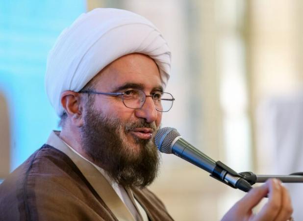 اعتکاف کانون تربیت نسل جهادی و احیا کننده مساجد است