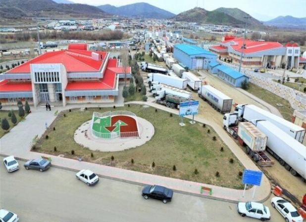 ۲۵۸ هزار تن کالا از گمرکات کردستان صادر شد