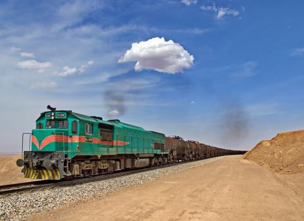پیشرفت بیش‌از ۷۰ درصدی خط ریلی چابهار - زاهدان