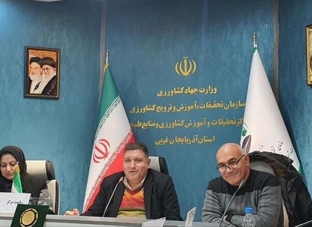 علیزاده: ۲۰۷ طرح تحقیقاتی کشاورزی در آذربایجان غربی اجرا شد