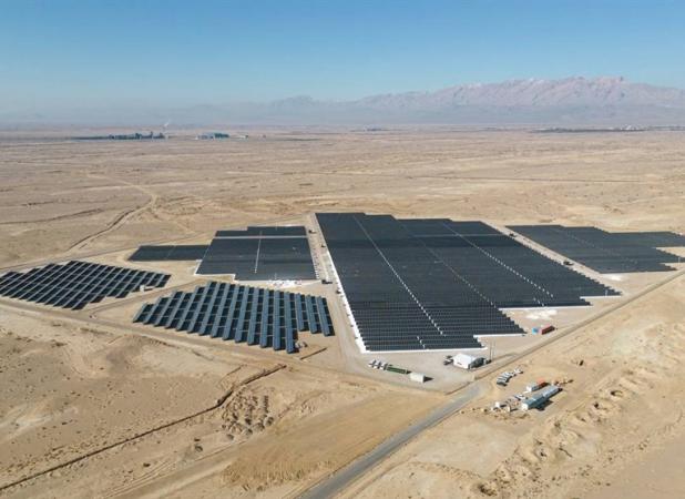 نقش مهم تامین مالی در احداث ۱۲۲۰ مگاوات نیروگاه خورشیدی