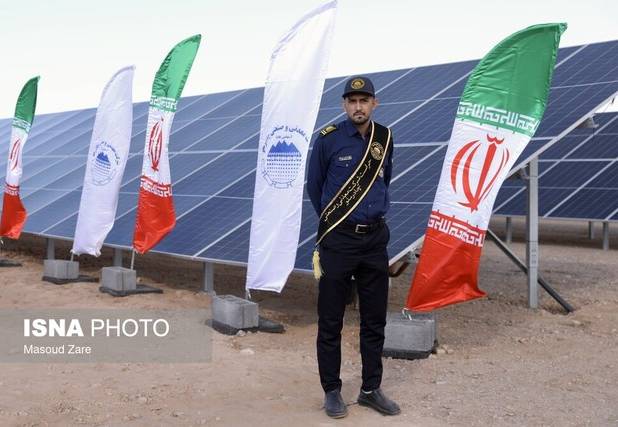 افتتاح نیروگاه خورشیدی ۱۰۰ مگاواتی در شاهرود