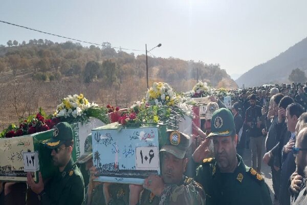 پیکرهای مطهر ۶ شهید گمنام با استقبال مردم و مسئولان وارد یاسوج شد