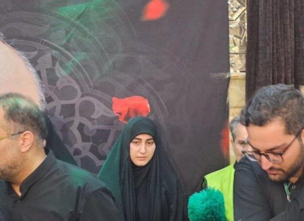 حضور زینب سلیمانی در مراسم تشییع و خاکسپاری سردار شهید سلامی