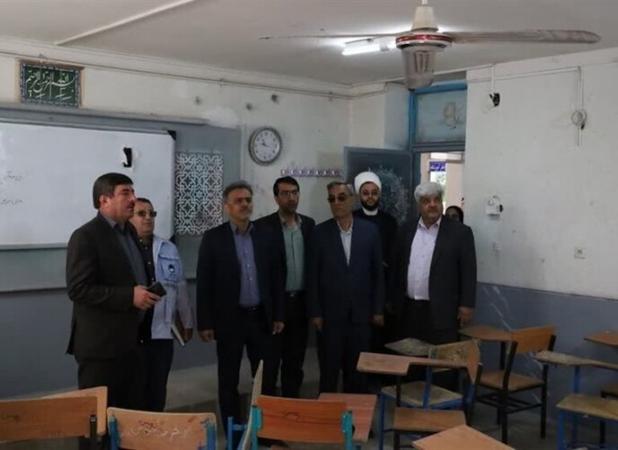 کلاری: ترمیم مدارس آسیب‌دیده از زلزله در سپیدان آغاز شد