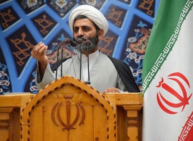 امام جمعه اهرم: تنگستان مرکز راهبری سیاست‌های توسعه دریا محور شود