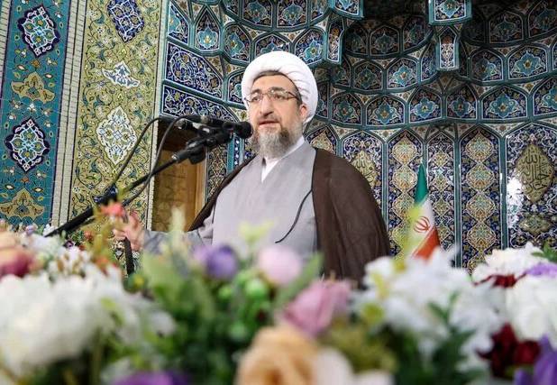 امام جمعه تبریز: جنگ، تحریم و اغتشاشات نشانه افول ابرقدرتی دشمنان است