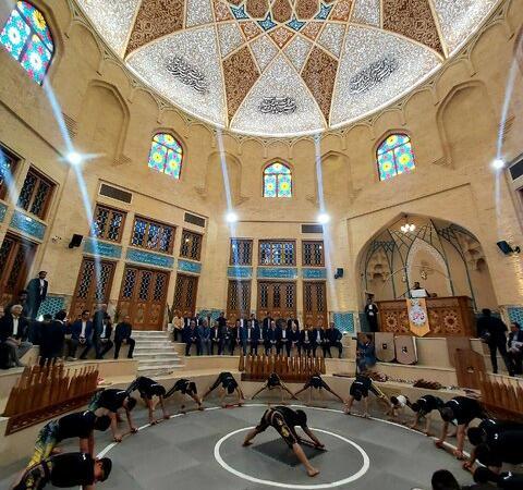 وزیر کشور یک مجتمع فرهنگی ورزشی در یزد را افتتاح کرد