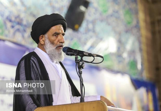 امام جمعه اهواز: مهمترین عامل پیروزی در جنگ ۱۲ روزه، حضور مردم در تمام صحنه‌ها بود