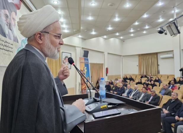 پورذهبی: سواد زیربنای قدرت اجتماعی و پیشرفت پایدار است