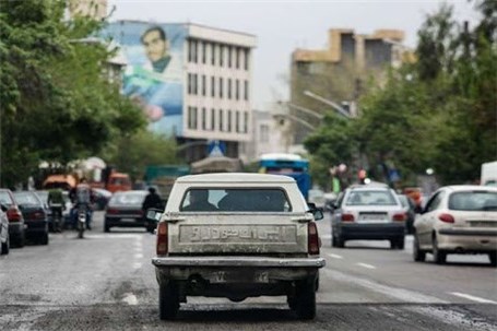 سالانه ۱۰۰ هزار خودروی فرسوده تهران باید از رده‌ خارج شود