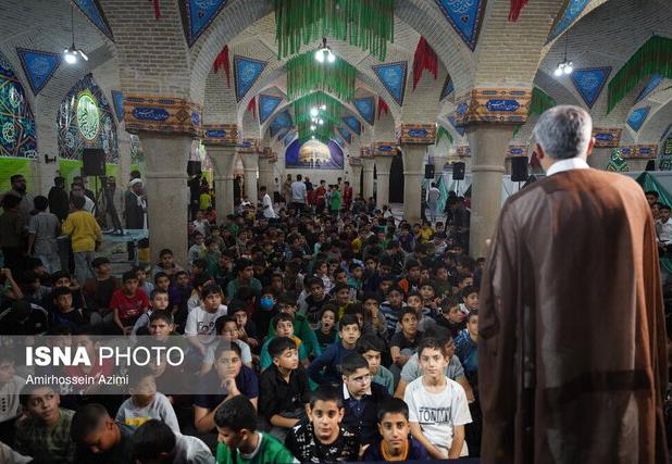 برگزاری بیست‌وپنجمین اعتکاف بزرگ جوانان کشور در شیراز با مشارکت سه نسل