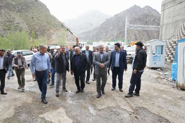 بازدید معاون سازمان بازرسی از پروژه آزادراه تهران-شمال