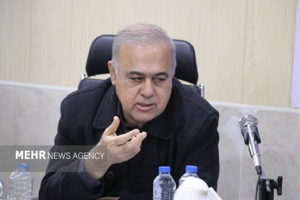 آشوری: توسعه شیرین‌سازی آب راه غلبه بر کمبود آب فلات مرکزی ایران است