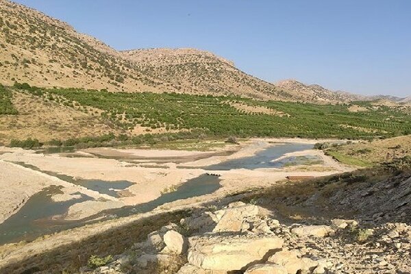آبگیری سد تنگ سرخ یاسوج در اوایل سال ۱۴۰۵