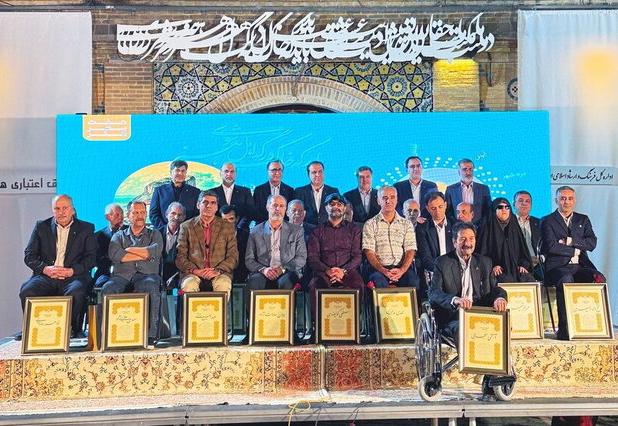 نکوداشت نامداران فرهنگ و هنر ایلام در قلعه تاریخی والی