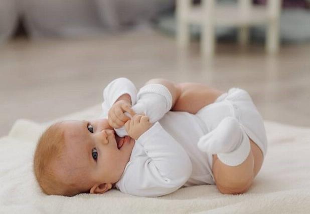 پیشگیری از عقب‌ماندگی ذهنی با غربالگری به‌موقع تیروئید نوزادان