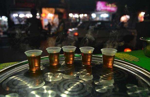 ایستگاه صلواتی محرم؛ تجلی خدمت‌رسانی عاشقانه در سوگ سیدالشهدا (ع)