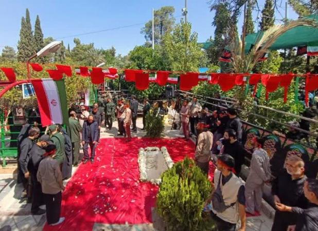 آئین تدفین سردار شهید غیب پرور در گلزار شهدای شیراز
