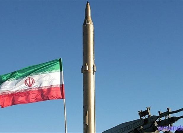 سجّیل پرکشید و ابابیل سررسید آه ازنهاد خصمِ سترون بلند شد