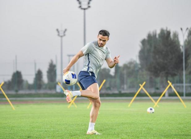 نفس راحت پرسپولیسی‌ها با نیمکت نشینی اورونوف!