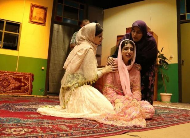 احمدی: جشنواره تئاتر کردی سقز مهمترین جشنواره هنری کردها است