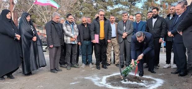 کلنگ‌زنی روستا بازار جدید در نقده